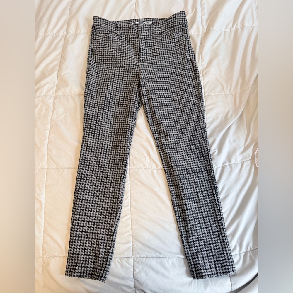 Old Navy Pixie Skinny Pants – Houndstooth Print (Size 6)